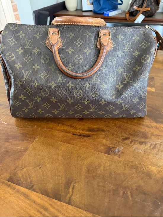 Louis Vuitton Handbags - Louis Vuitton Monogram Canvas Speedy 35